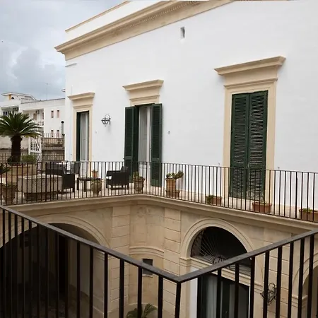 Palazzo Sansonetti 4*